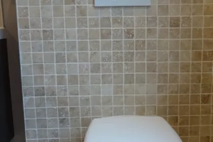 Bigger view of Van Kamer tot badkamer !