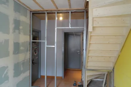 Bigger view of Van Kamer tot badkamer !